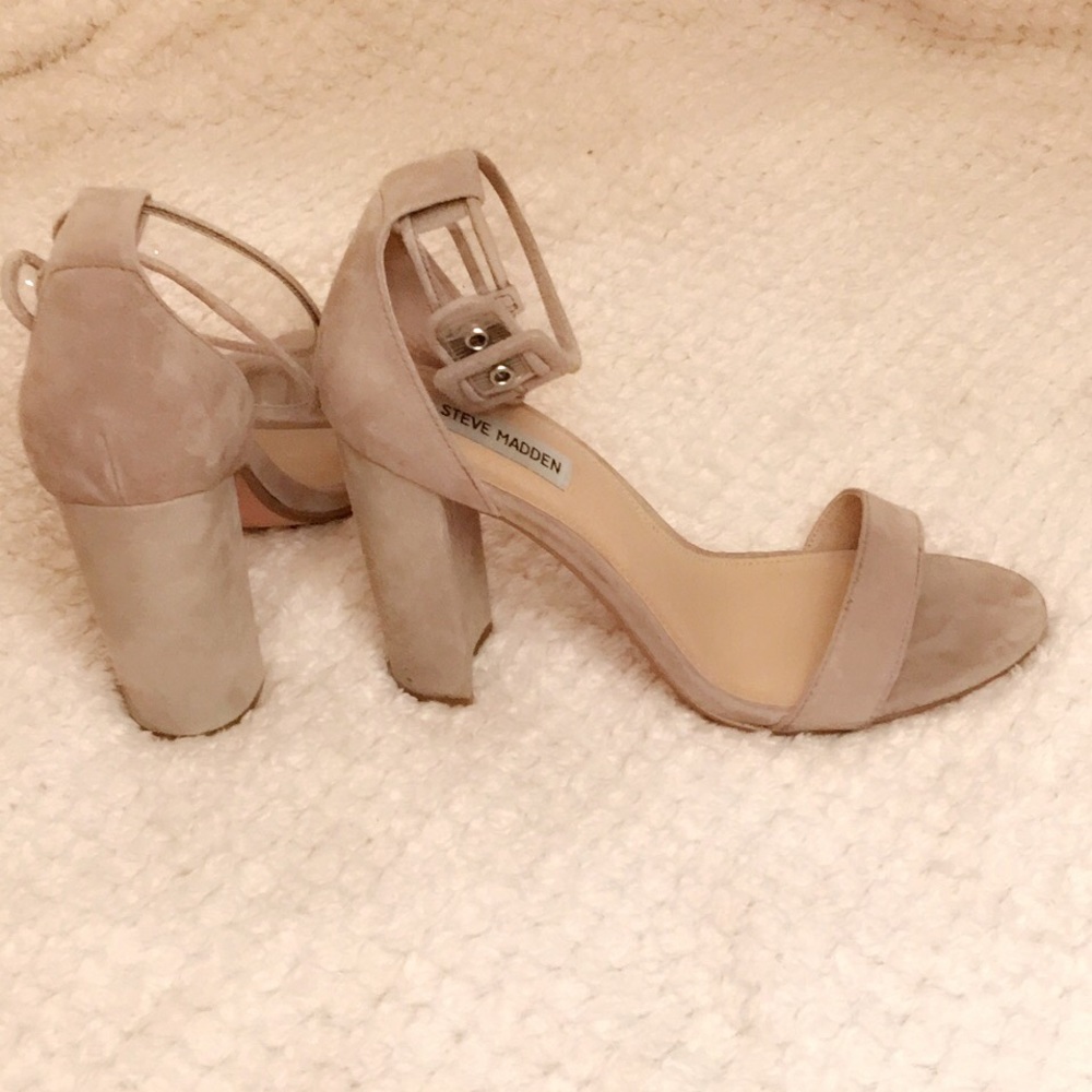 Steve Madden nude chunky heeled sandals